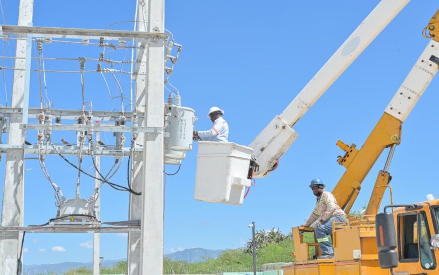 Edesur fortalece red eléctrica con inversión superior a RD$328 millones
