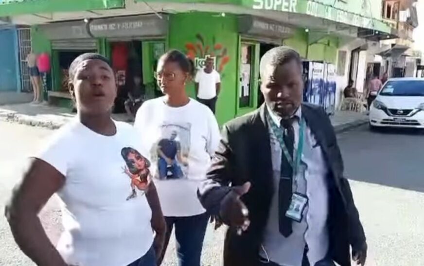 Familia claman justicia, por el joven Enrique Valenzuela Mejía Asesinado en Santo Domingo Norte el pasado 25 de diciembre del año 2025 sector Villa Mella, y Acusan a dos hermanas que responden a los nombres Elisabeth Pérez y Ana Pérez.