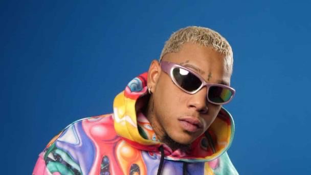 Demanda por presunto incumplimiento de contrato en contra de ‘’Yomel El Meloso’