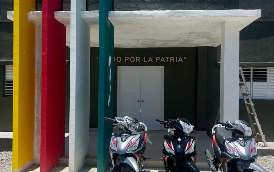 Ejército, República Dominicana, frusta viaje ilegal en motocicleta y pasola a nacionales haitianos