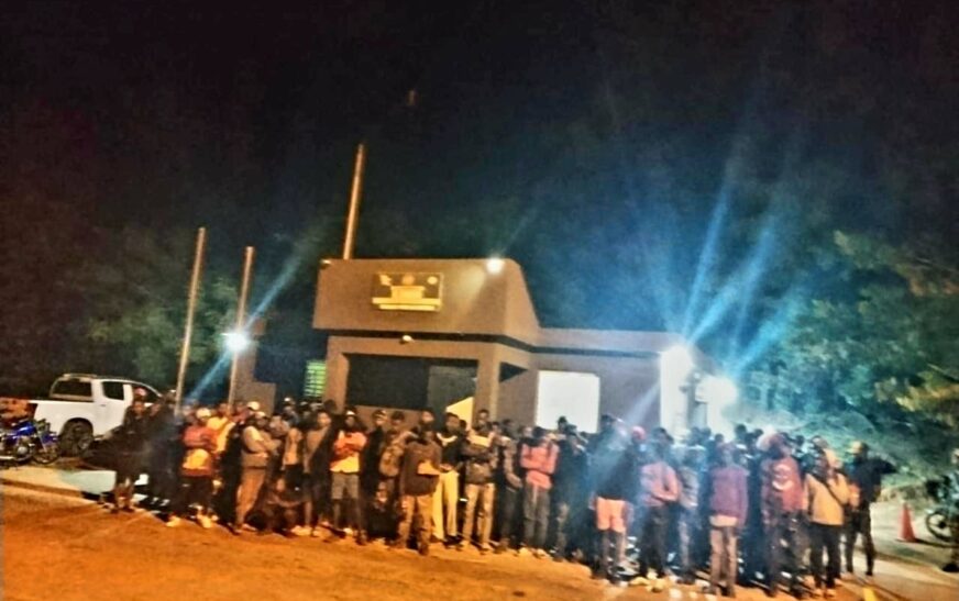 Ejército detiene grupo de 73 haitianos indocumentados localizados con unidades de drones en Dajabón