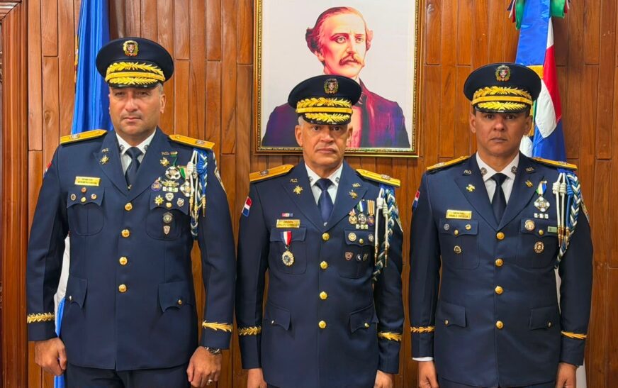 Policía Nacional dispone rotación de cuatro directores regionales para fortalecer la seguridad ciudadana